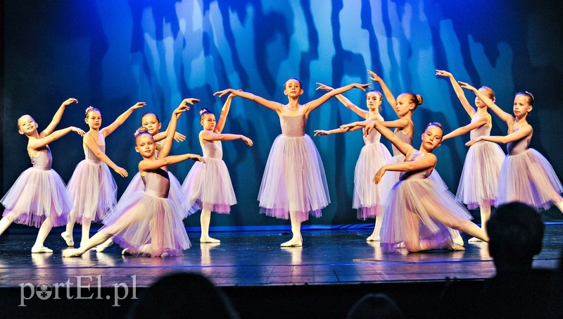 Oni po prostu bawią się tańcem zdjęcie nr 203562