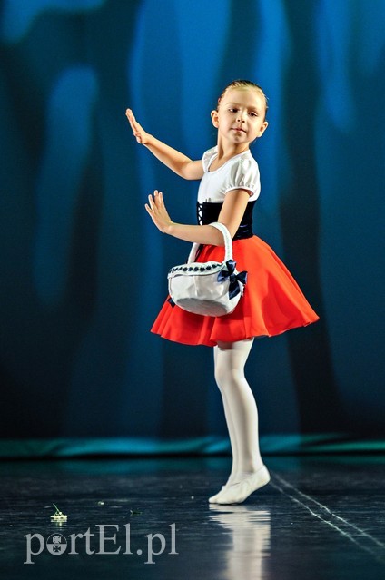 Oni po prostu bawią się tańcem zdjęcie nr 203509