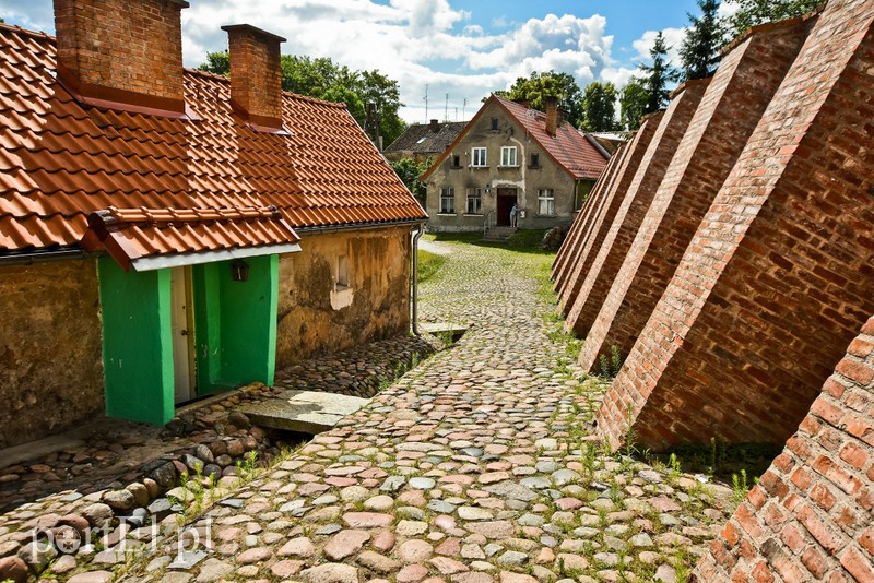 Nad jezioro, na cmentarz i na lody  (Cudze chwalicie, swego nie znacie, odcinek 1)  zdjęcie nr 204487