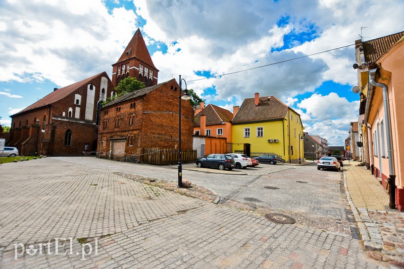 Nad jezioro, na cmentarz i na lody  (Cudze chwalicie, swego nie znacie, odcinek 1)  zdjęcie nr 204476