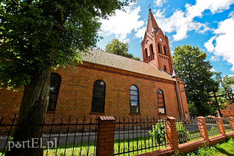 Nad jezioro, na cmentarz i na lody  (Cudze chwalicie, swego nie znacie, odcinek 1)  zdjęcie nr 204525