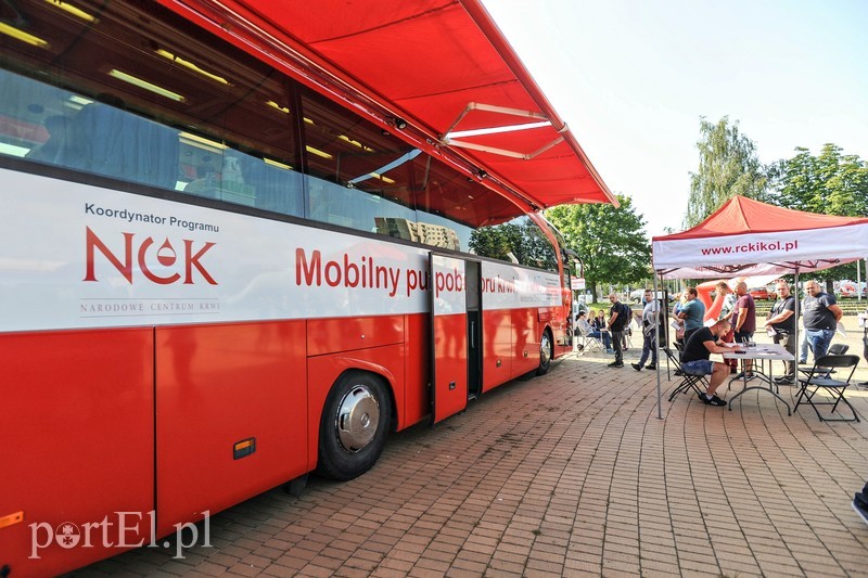 W autobusie polała się krew zdjęcie nr 205606