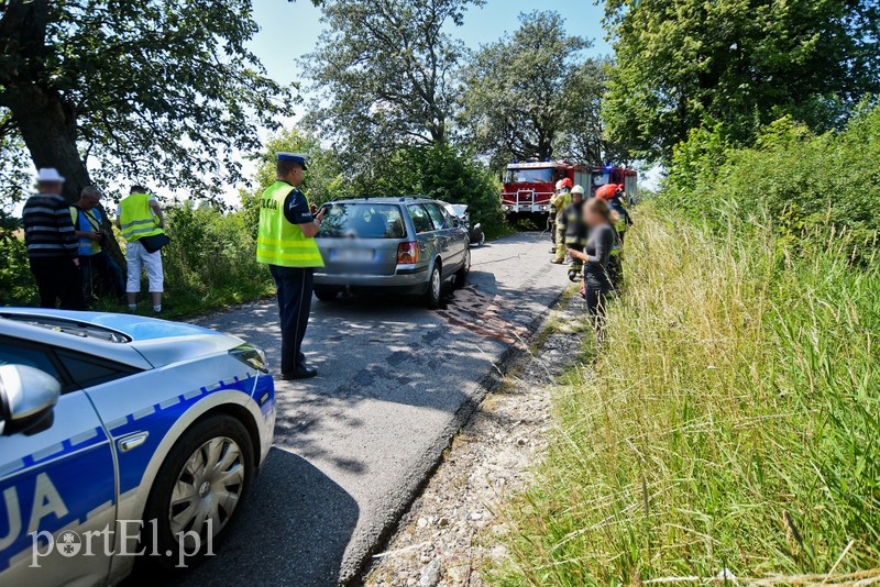 Czołówka na wąskiej drodze zdjęcie nr 205633