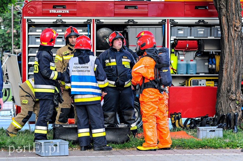 Niebezpieczna substancja wyciekła w pralni zdjęcie nr 205695