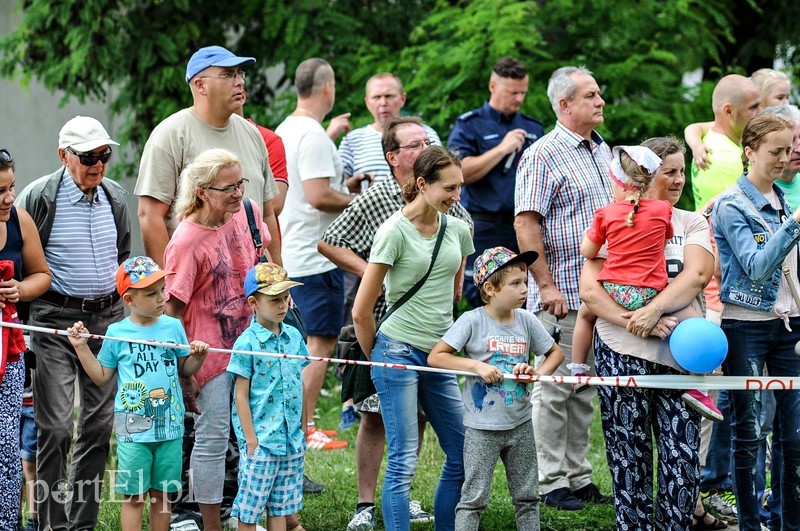 Zabawa z policjantami zdjęcie nr 206090