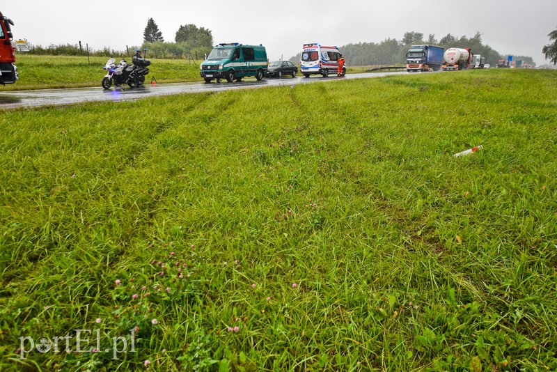 Wpadli w poślizg na ul. Łęczyckiej i na S22 zdjęcie nr 206189