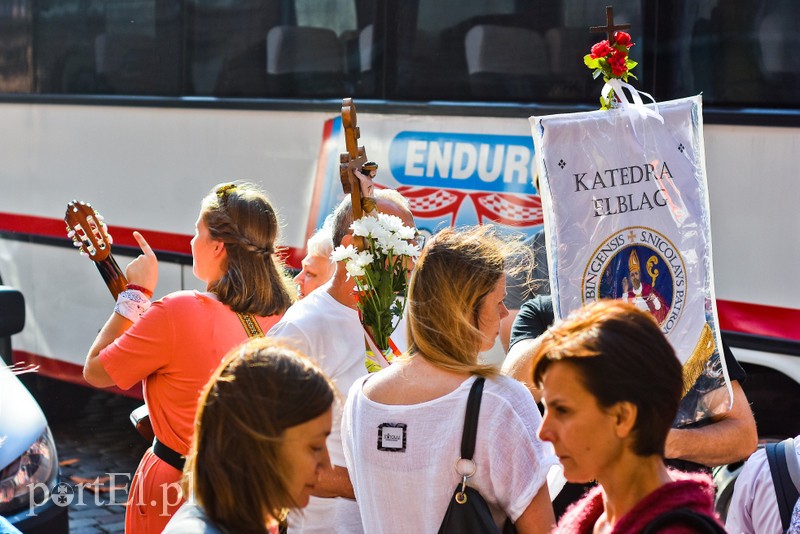 Pielgrzymka nie jest tylko dla tych, którzy chodzą do kościoła zdjęcie nr 206575