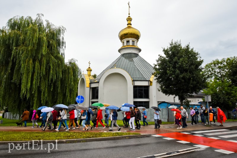 Mniejszości narodowych szukali na cmentarzach zdjęcie nr 207717