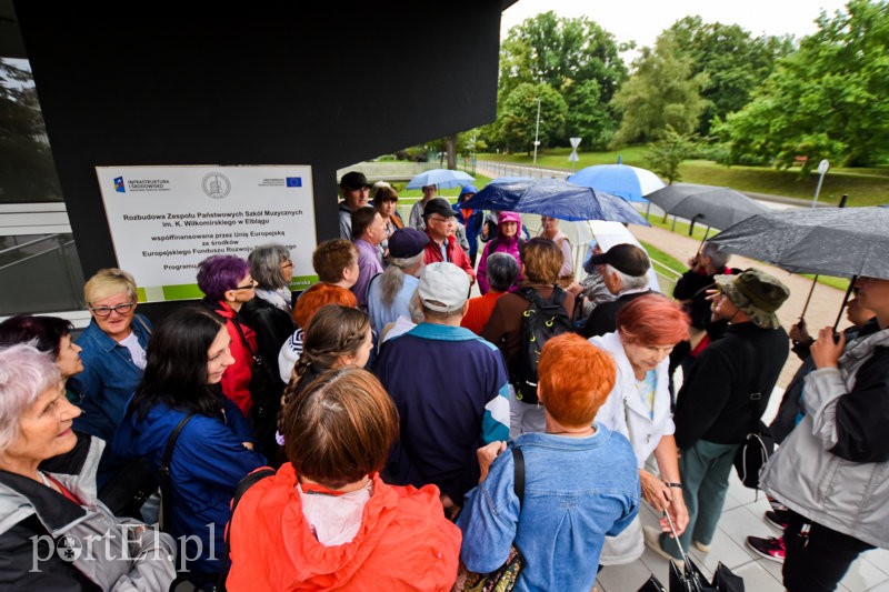 Mniejszości narodowych szukali na cmentarzach zdjęcie nr 207696
