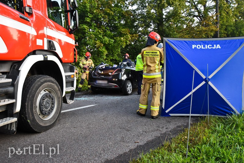 Tragiczny wypadek na ul. Fromborskiej, nie żyje 18-letni kierowca zdjęcie nr 208188