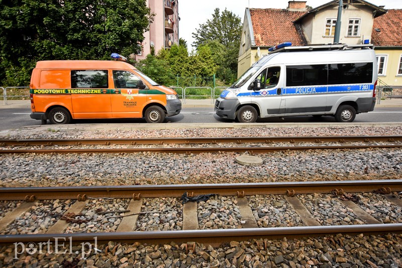 Zderzenie volkswagena z tramwajem zdjęcie nr 208460