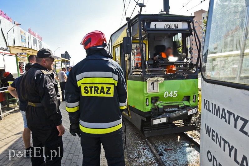Zderzenie tramwajów na płk. Dąbka zdjęcie nr 208692