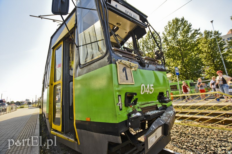 Zderzenie tramwajów na płk. Dąbka zdjęcie nr 208681