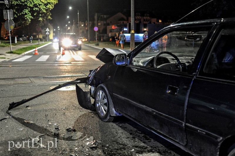 Nie zatrzymał się przed znakiem stop zdjęcie nr 209226