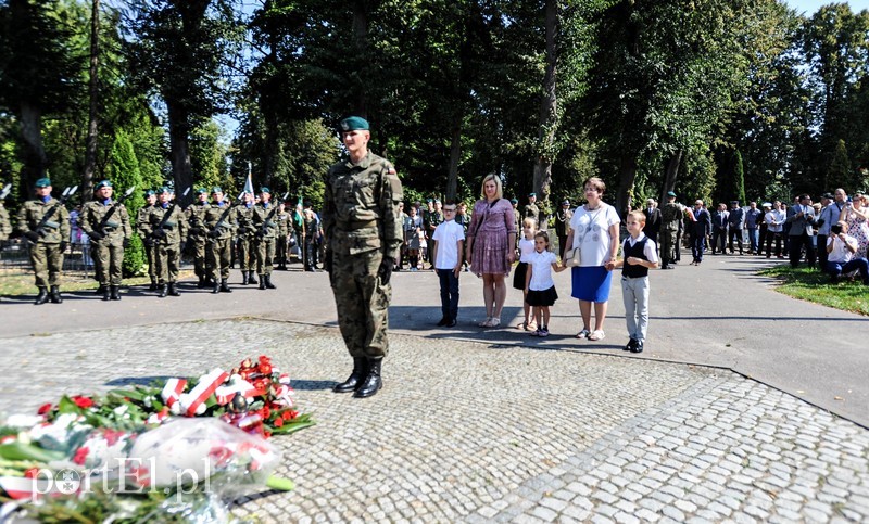 Narody, które tracą pamięć, tracą niepodległość zdjęcie nr 209708