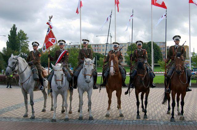 89 rocznica powstania 16 Pomorskiej Dywizji Zmechanizowanej. zdjęcie nr 16876