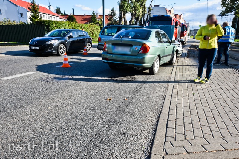 Czołowe zderzenie na ul. Browarnej zdjęcie nr 210676