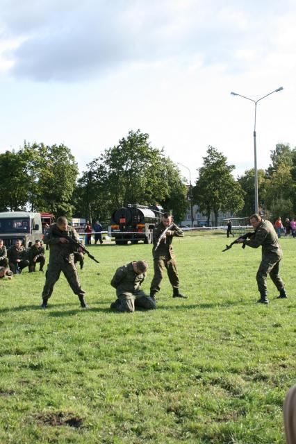 Pokazy z okazji obchodów rocznicy 16 PDZ zdjęcie nr 16934