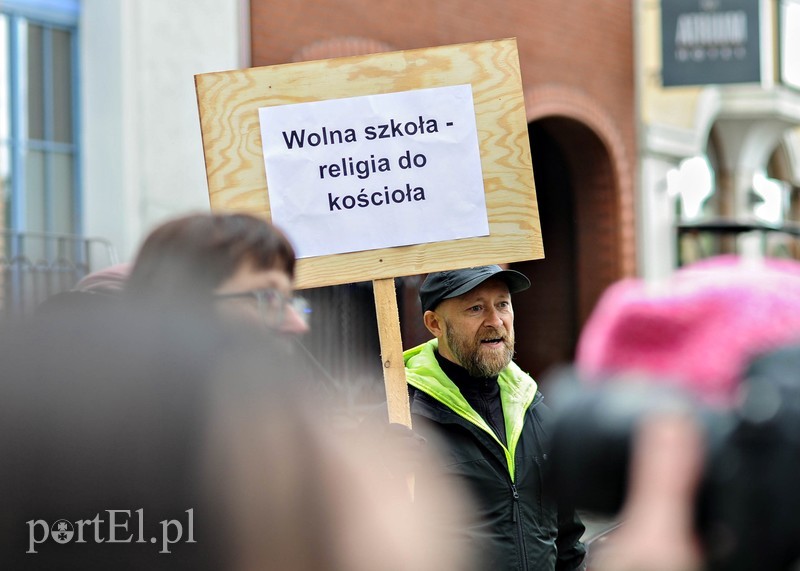 Protestujący:"Pycha w kościele katolickim jest najgorszym grzechem" zdjęcie nr 211925