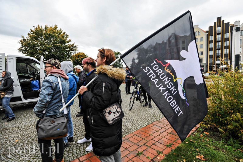 Protestujący:"Pycha w kościele katolickim jest najgorszym grzechem" zdjęcie nr 211912