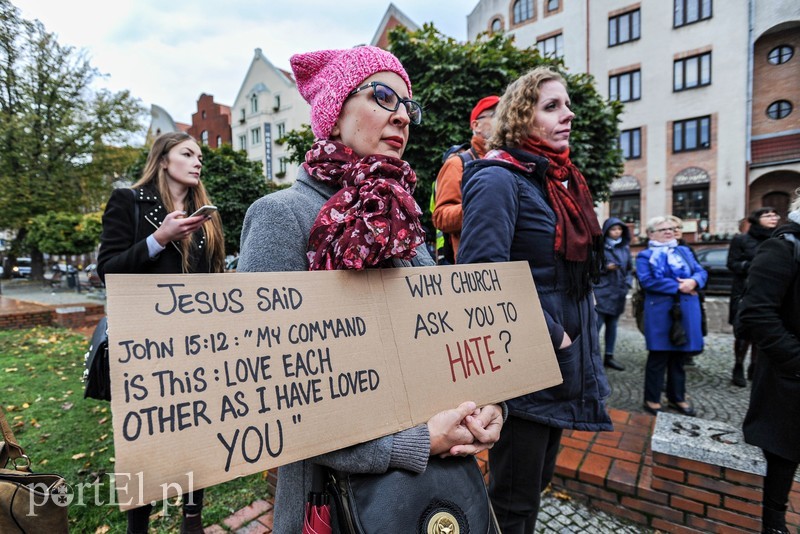 Protestujący:"Pycha w kościele katolickim jest najgorszym grzechem" zdjęcie nr 211914