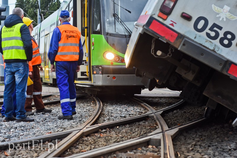 Zderzenie dwóch tramwajów zdjęcie nr 212349