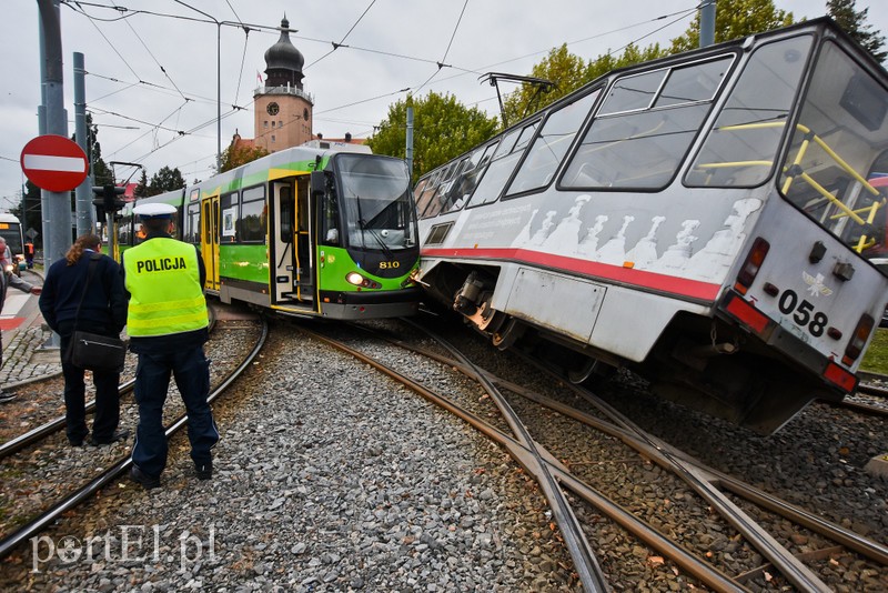Zderzenie dwóch tramwajów zdjęcie nr 212342
