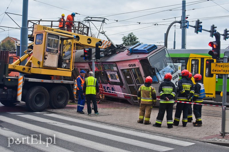 Zderzenie dwóch tramwajów zdjęcie nr 212363