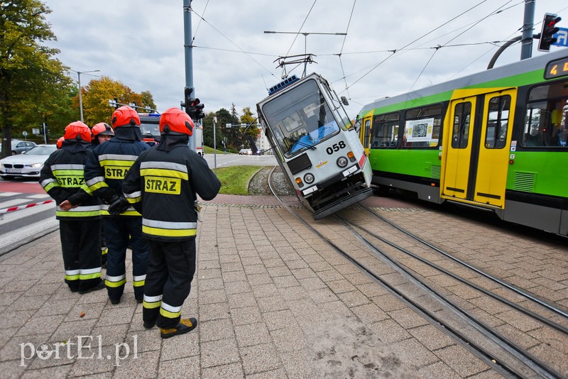 Zderzenie dwóch tramwajów zdjęcie nr 212345