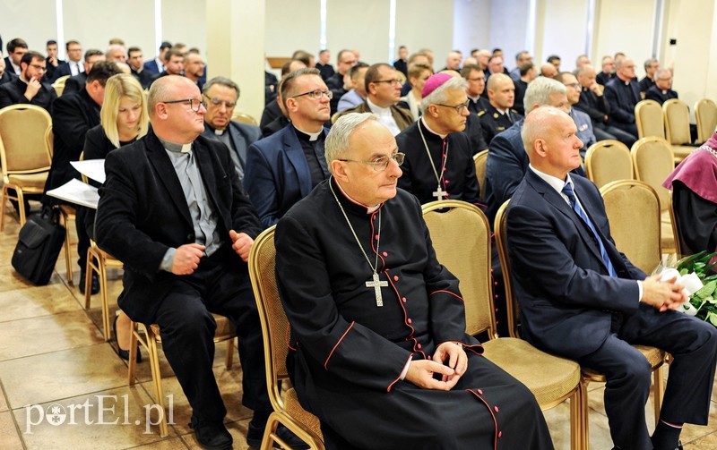 "Nie ma rzeczy bardziej atrakcyjnych niż duchowość" zdjęcie nr 213082