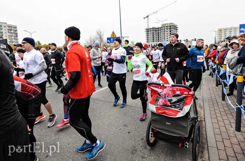  Biegiem uczcili niepodległość zdjęcie nr 214764