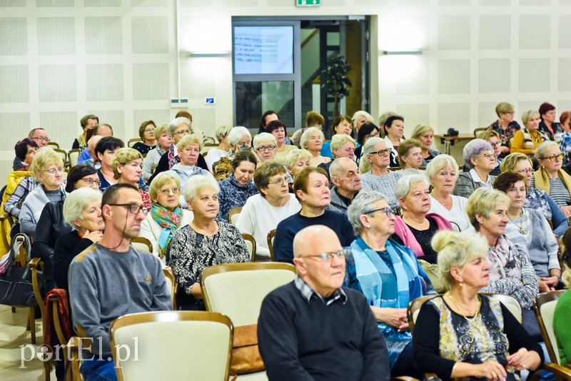 Seniorzy kierują się na zdrowie zdjęcie nr 214872