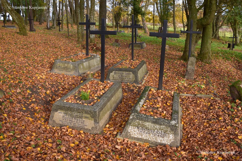 Historii cmentarza ewangelickiego w Lesiskach ciąg dalszy zdjęcie nr 215018