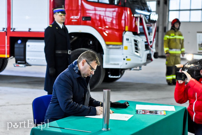 Spełniają się marzenia elbląskich strażaków zdjęcie nr 215317