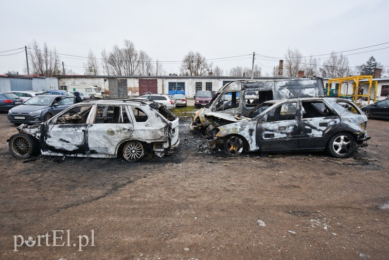Pożar 7 samochodów przy ul. Nowodworskiej zdjęcie nr 215537