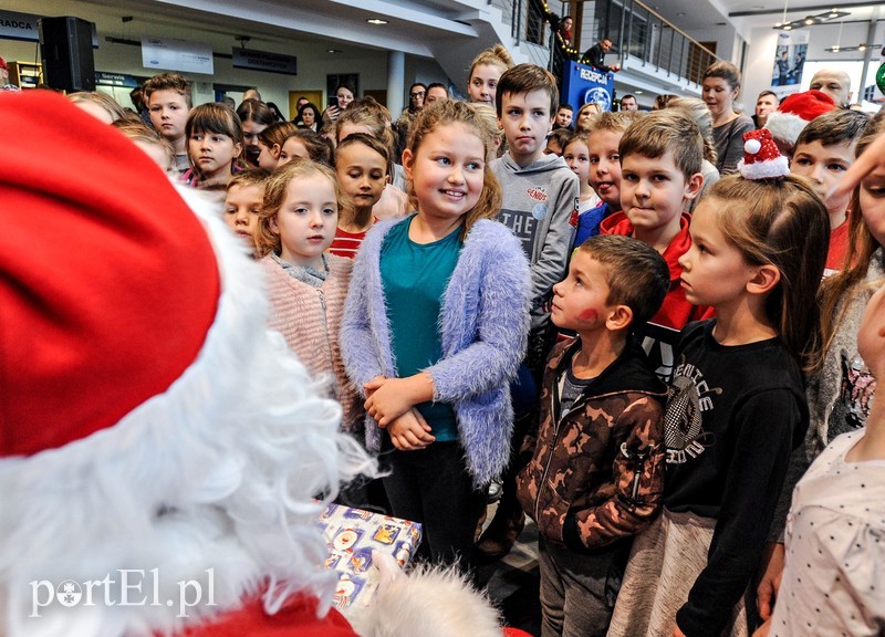 Czym podróżuje św. Mikołaj, czyli zabawa w Ford Gołębiewski zdjęcie nr 216079