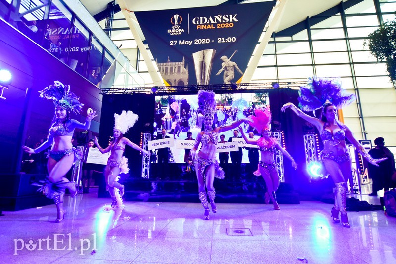 5-milionowy pasażer na lotnisku w Gdańsku! zdjęcie nr 216563