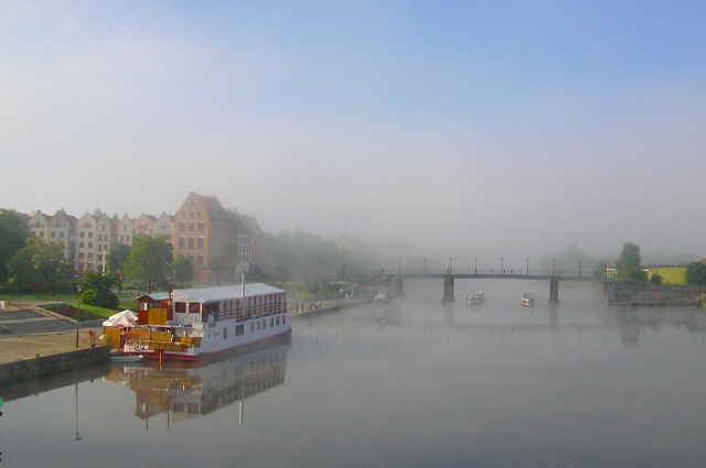 Miasto wschodzącego słońca zdjęcie nr 957