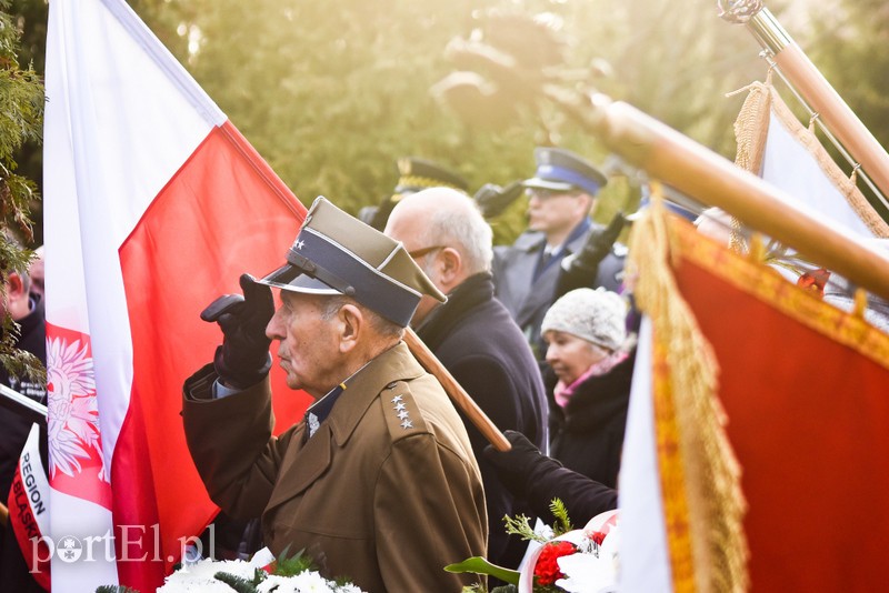 Elblążąnie pożegnali ks. Mieczysława Józefczyka zdjęcie nr 217305