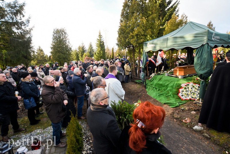 Elblążąnie pożegnali ks. Mieczysława Józefczyka zdjęcie nr 217303