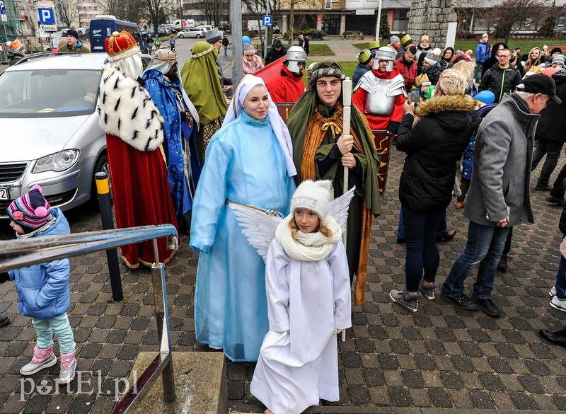 Trzej Królowie przejechali przez miasto zdjęcie nr 217535