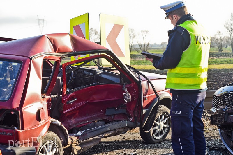 Zderzenie volkswagena z kią na drodze krajowej nr 22 zdjęcie nr 219800