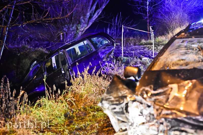 Uderzył w auto, stojce na poboczu zdjęcie nr 220279