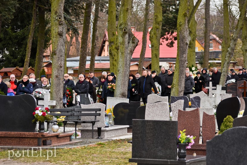 Mieszkańcy pożegnali Henryka Słoninę zdjęcie nr 221637