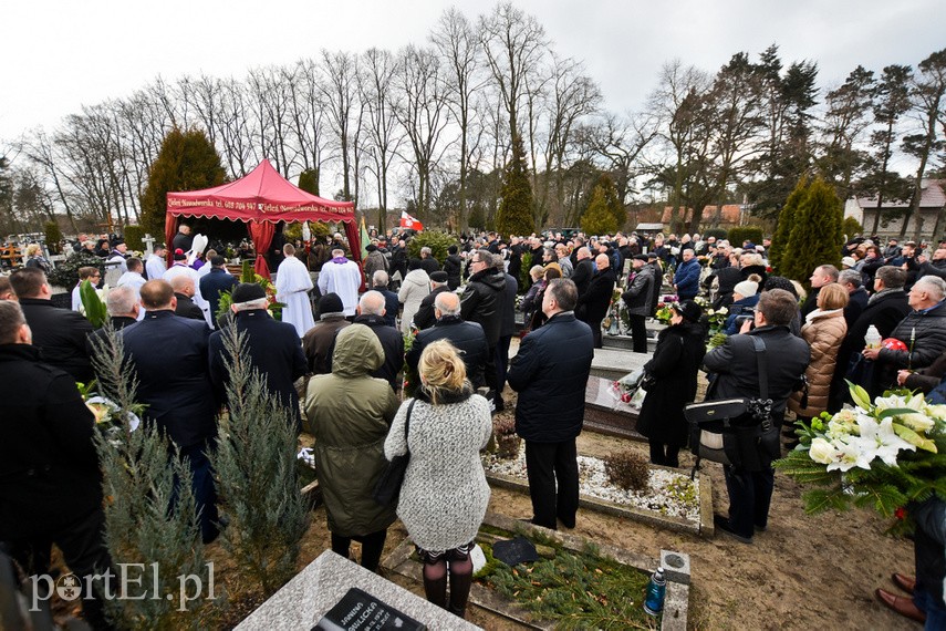 Mieszkańcy pożegnali Henryka Słoninę zdjęcie nr 221642