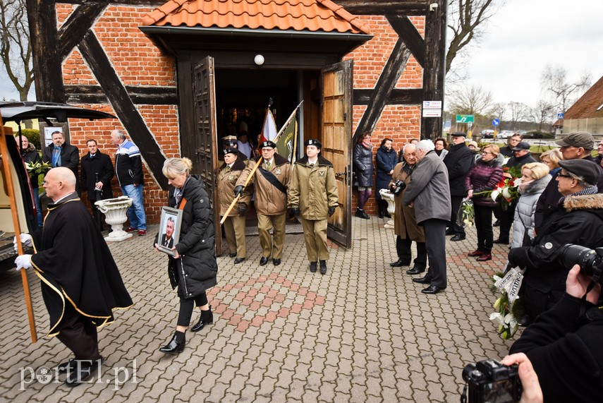 Mieszkańcy pożegnali Henryka Słoninę zdjęcie nr 221630