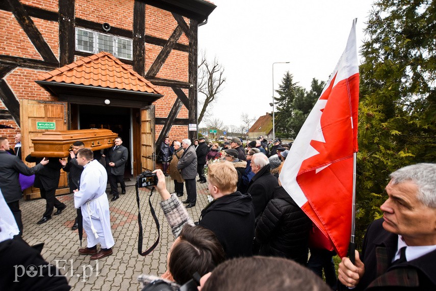 Mieszkańcy pożegnali Henryka Słoninę zdjęcie nr 221631