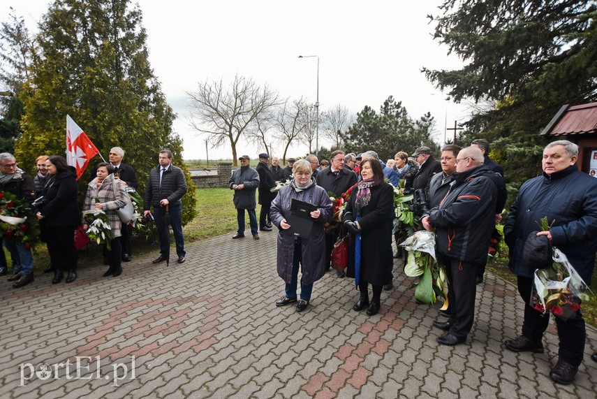 Mieszkańcy pożegnali Henryka Słoninę zdjęcie nr 221629