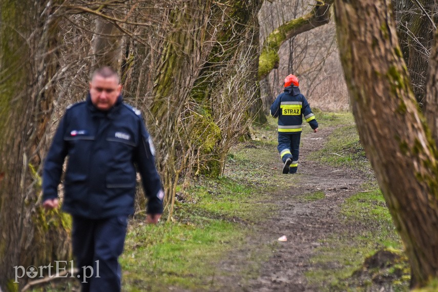 Ciało mężczyzny znalezione w Kumieli zdjęcie nr 221665