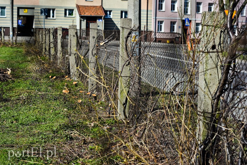 Burzą, by postawić market zdjęcie nr 222174